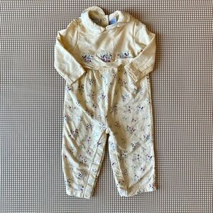 Vintage Miniwear baby one piece butter yellow romper.Size
18 months cottagecore